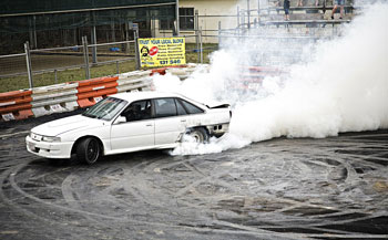 电话轰在线轰炸免费软件